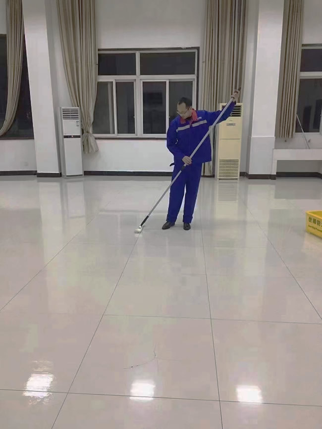 重庆市开州区消防救援支队食堂地面防滑处理